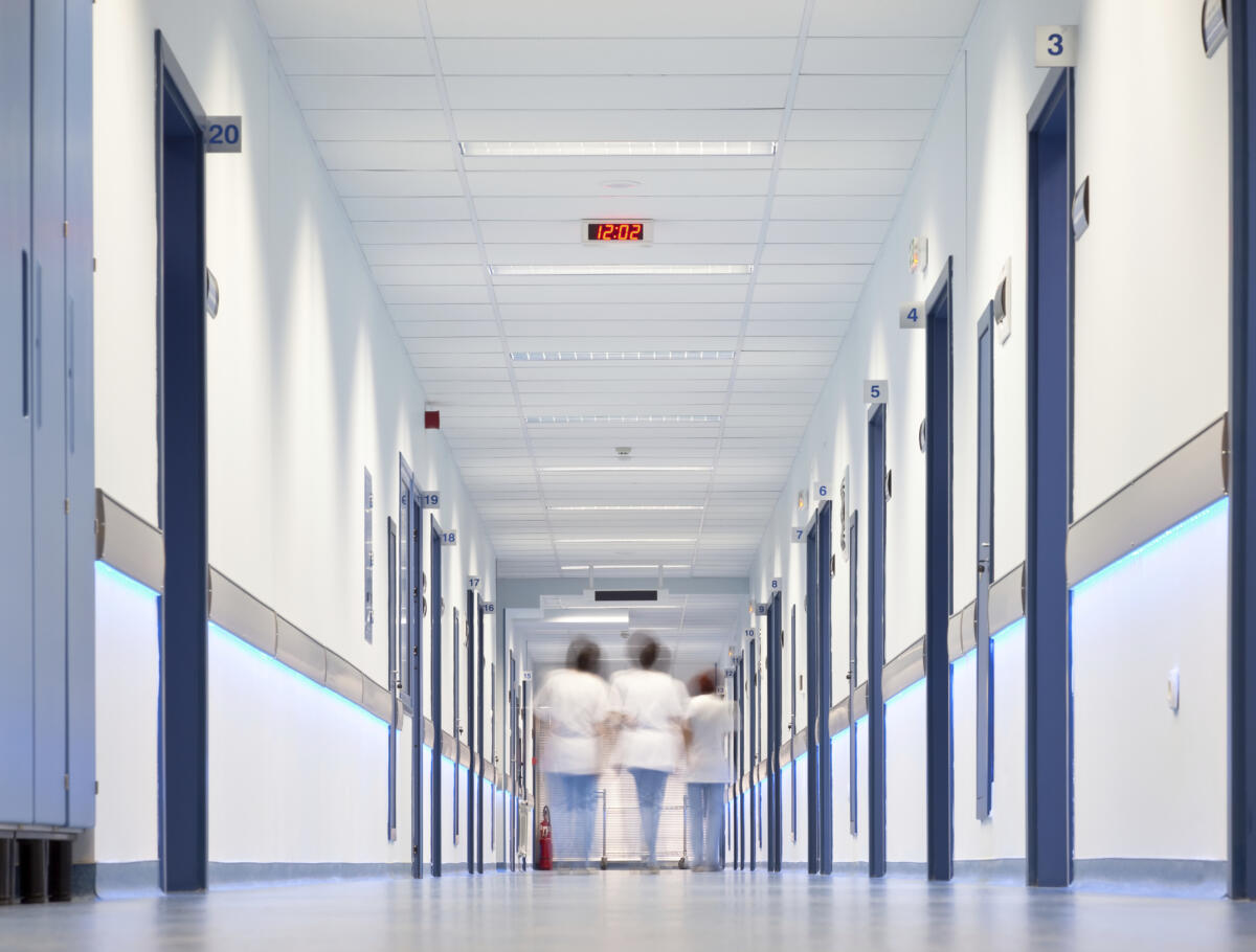 "Un minuto di silenzio. Primo maggio per i medici e sanitari deceduti" - 