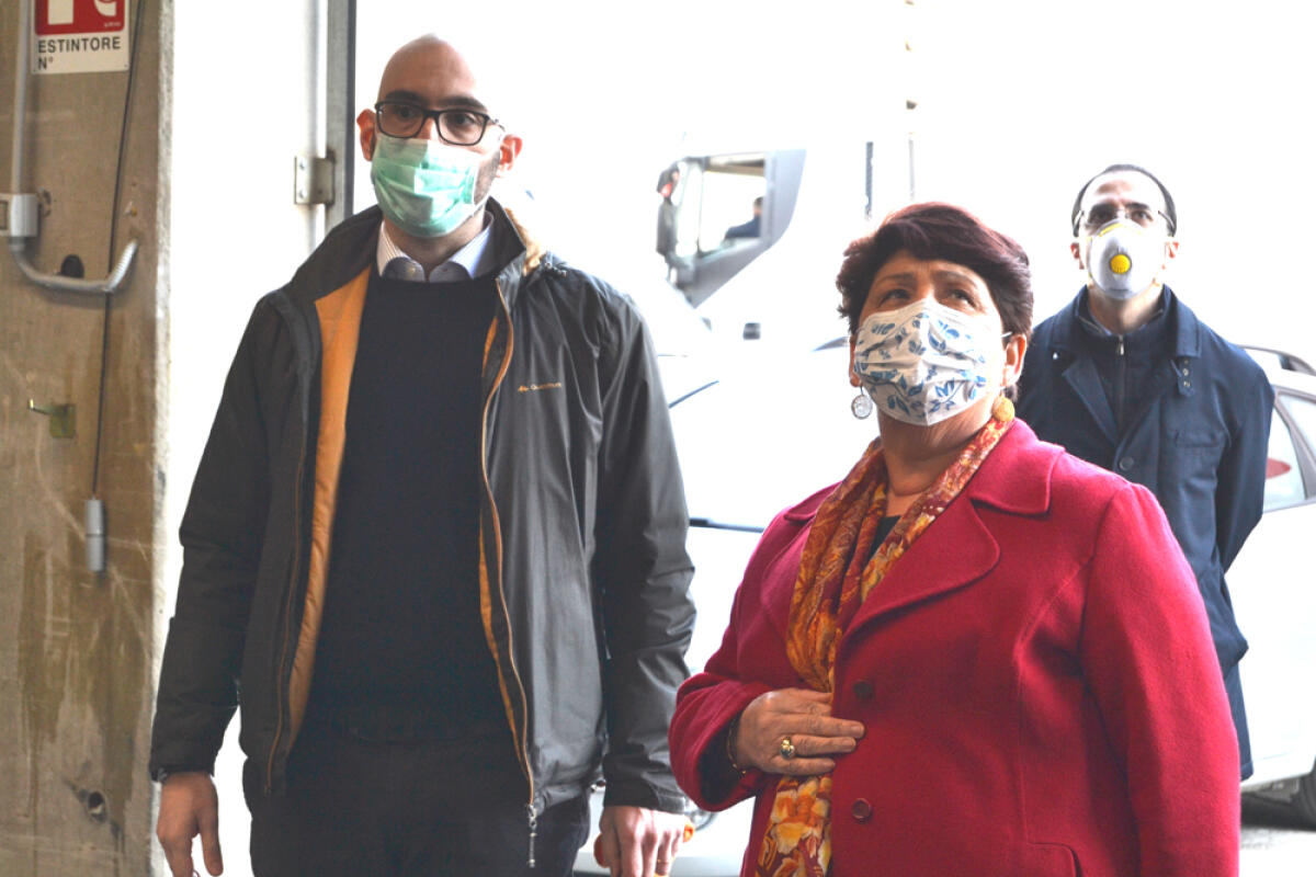 La Ministra per l'Agricoltura Bellanova visita la sede del Banco Alimentare di Aprilia - 