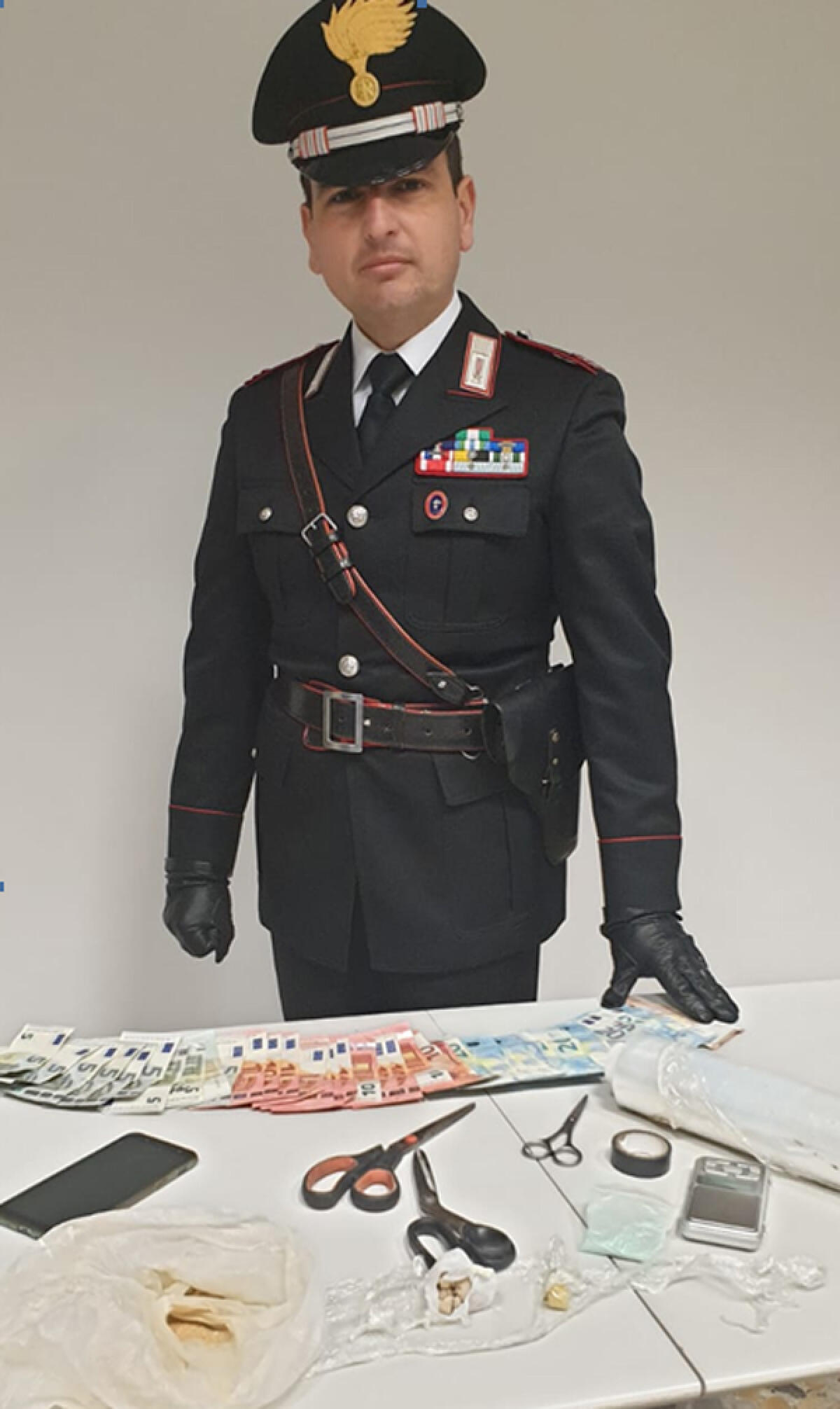 Sorpreso in flagranza di reato a spacciare eroina: 33enne indiano in manette a Sabaudia. - 