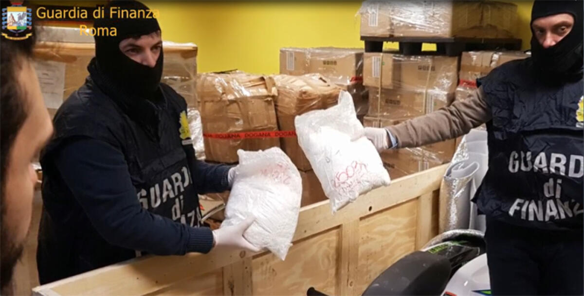 Sgominata dalla Finanza di Roma un’organizzazione di narcotrafficanti: importava cocaina dal Sud America. 7 arresti. VIDEO - 