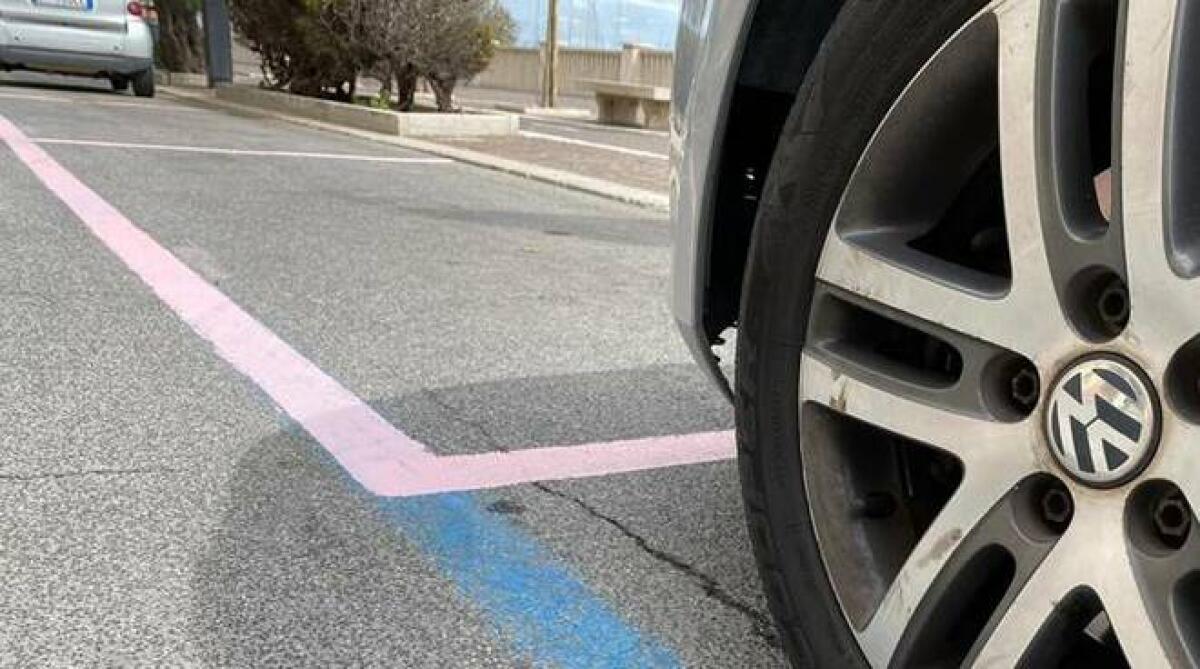 Istituiti i parcheggi rosa a Nettuno: ecco la procedura per ottenere il contrassegno. - 