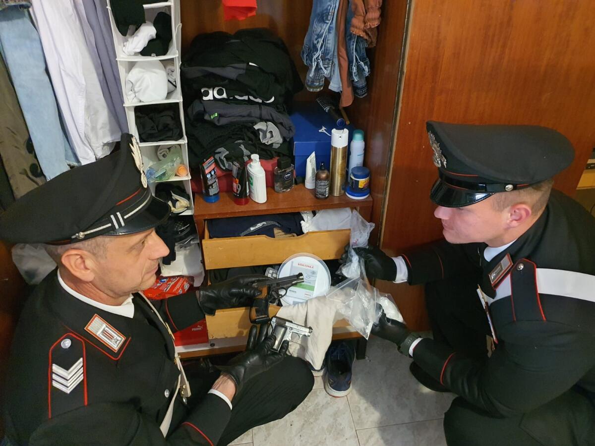 Armi e droga, 2 arresti e una denuncia ad Ardea - 