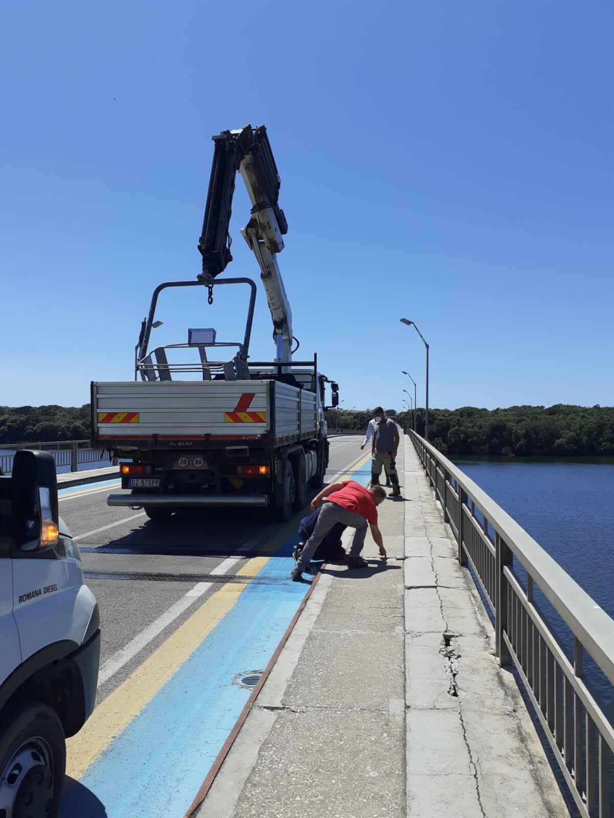 Risanamento di Ponte Giovanni XXIII a Sabaudia: iniziati i lavori sulla parte sottostante. - 