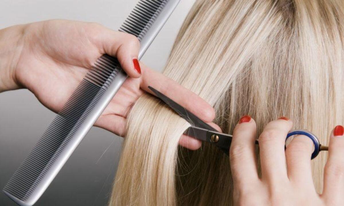 Fase 2, si accende una speranza per parrucchieri e centri estetici: nel Lazio si riapre prima - 