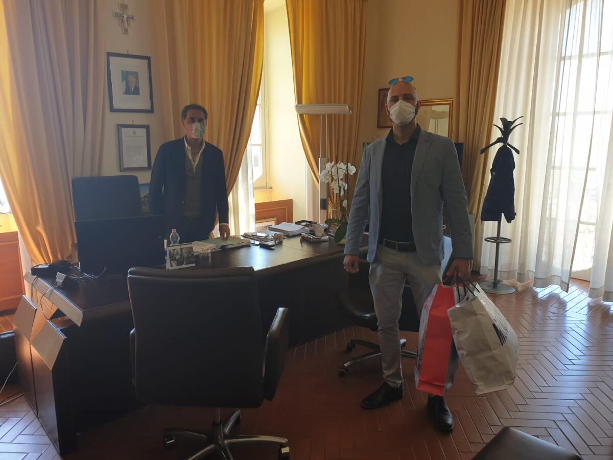 Emergenza Covid-19: un cittadino di Anzio dona 584 mascherine alle famiglie in difficoltà della Città. - 
