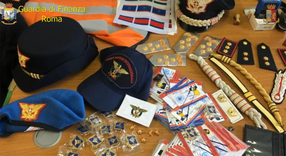 Smantellata dalla Finanza e dalla Polizia una finta associazione benefica in divisa che aveva base ai Castelli Romani: denunciate 3 persone. Il VIDEO - 