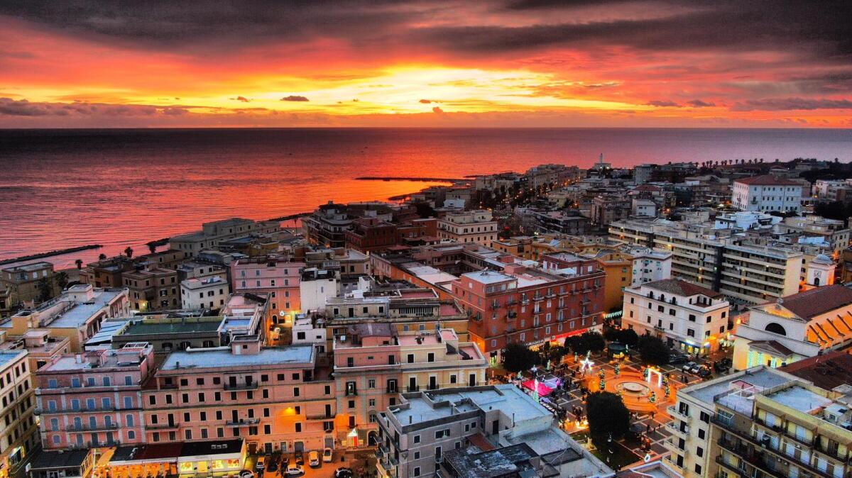 Ad Anzio revocata l’Ordinanza che prevedeva la chiusura dei locali entro l’una di notte. - 