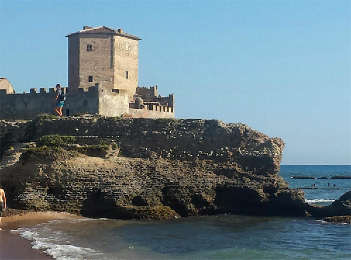 Torre Astura, l'apertura della spiaggia slitta al secondo fine settimana di luglio - 