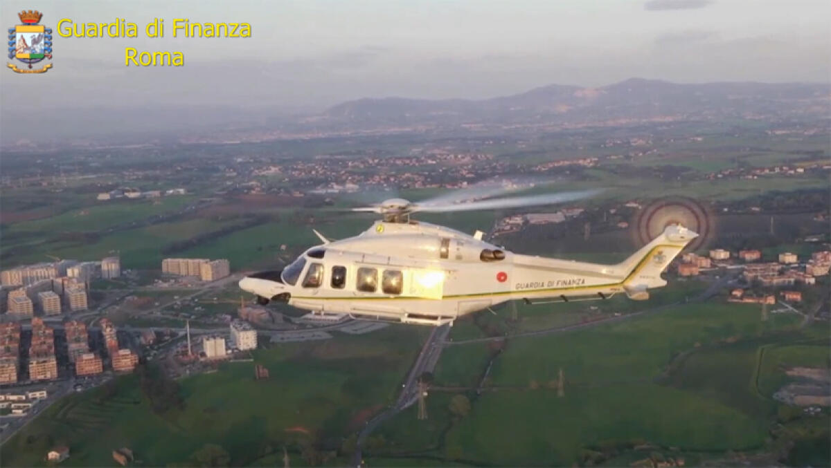 Operazione “Tramonto”: la Finanza di Roma confisca 6 imprese costituite dal clan Fasciani per la gestione di uno stabilimento ad Ostia. - 