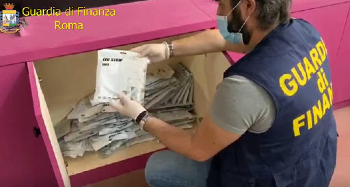 Sequestrato oltre un milione di articoli elettrici non sicuri destinati a Roma e provincia - 