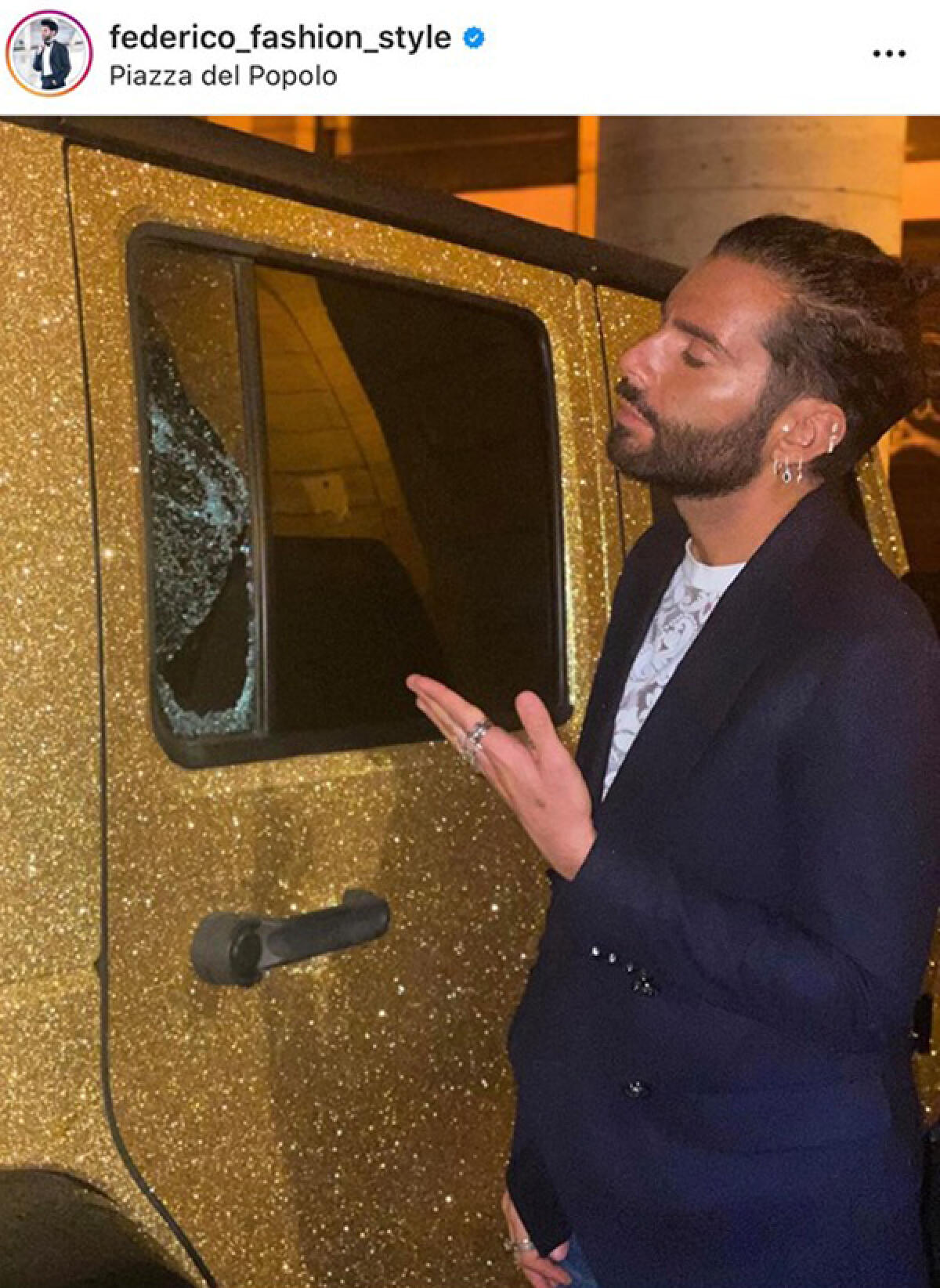 Danneggiata l'auto di Federico Fashion Style, la denuncia in un post - 
