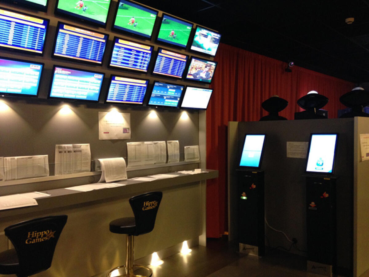 Da questo mercoledì riaprono le sale da ballo, le sale giochi, le sale scommesse e le sale bingo. L’ordinanza del Comune di Latina. - 