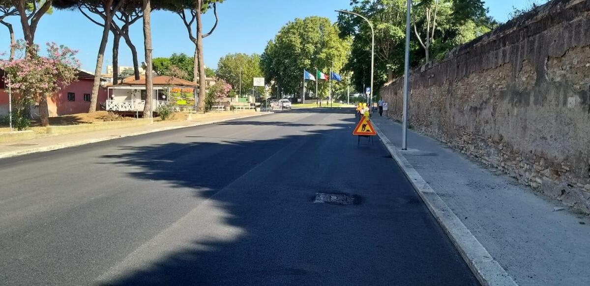 Nuovo manto stradale lungo Via Roma, ad Anzio: lavori ultimati in nottata. - 