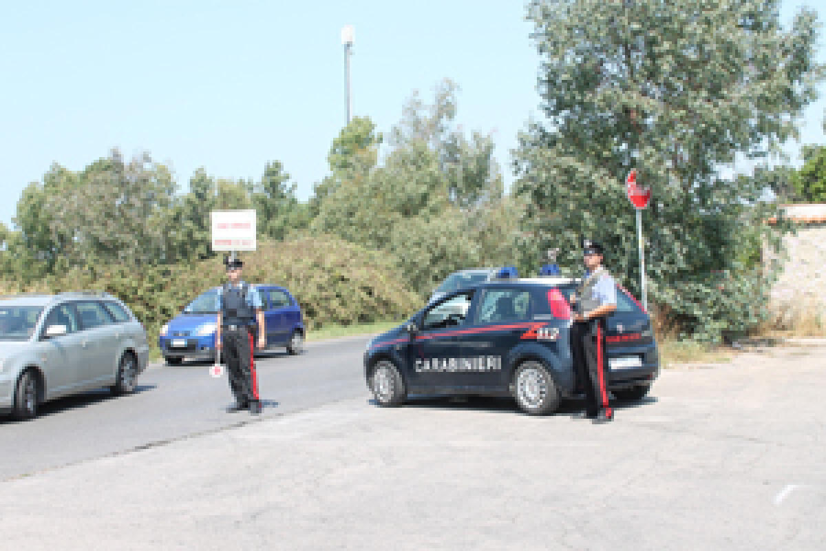 39enne tunisino, residente a Nettuno, sorpreso a Sabaudia mentre guidava un furgone senza patente. - 
