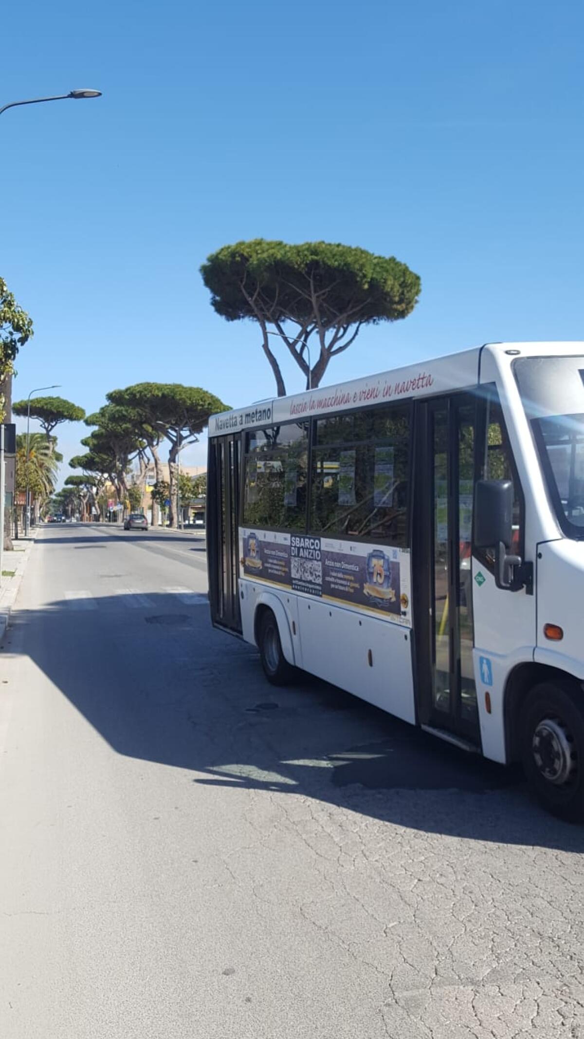Ad Anzio al via il servizio navetta che collega il parcheggio La Piccola con il centro cittadino - 