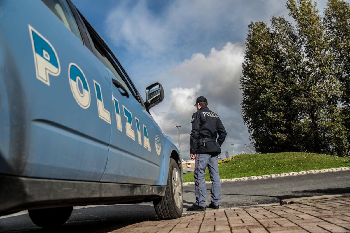 Aprilia, in arresto 38enne ricercata per furto - 