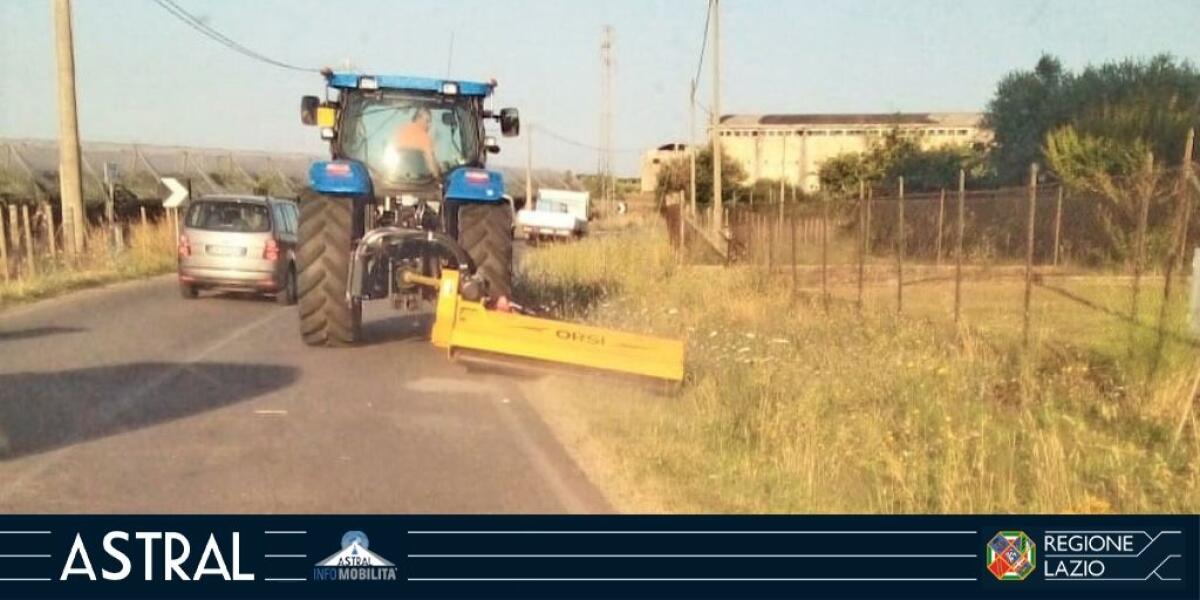 Lavori di sfalcio oggi sulla provinciale Cisterna-Campoleone. Prestare attenzione. - 