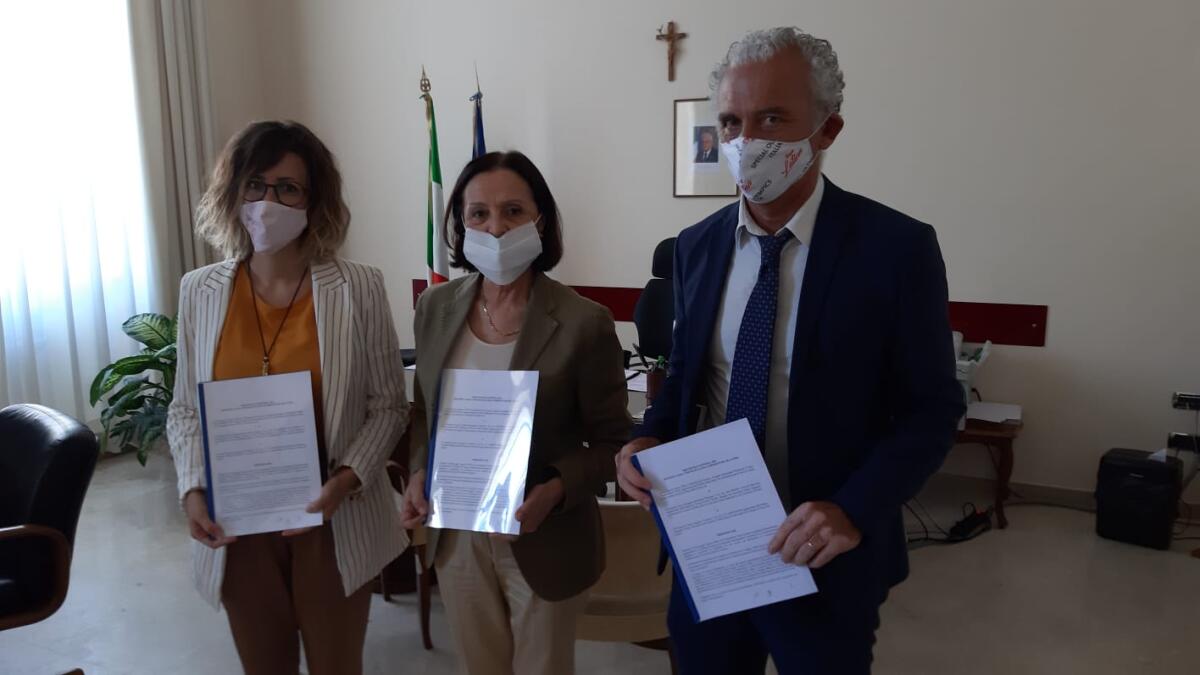 Riqualificazione del campo rom di Al Karama a Latina, firmato il protocollo - 