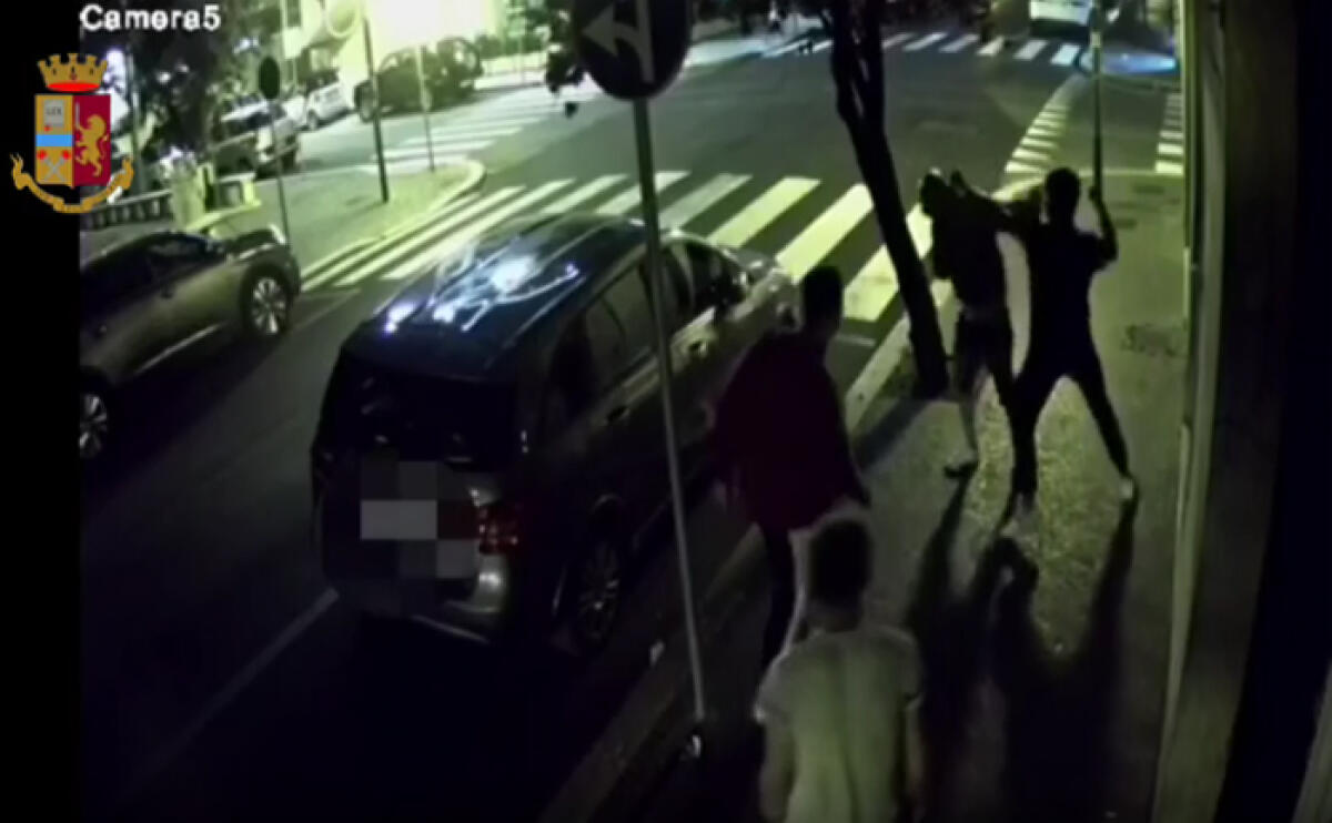 Aggressioni e rapine in centro a Latina: la Polizia arresta 4 giovani, tra di loro un minorenne. Il VIDEO - 