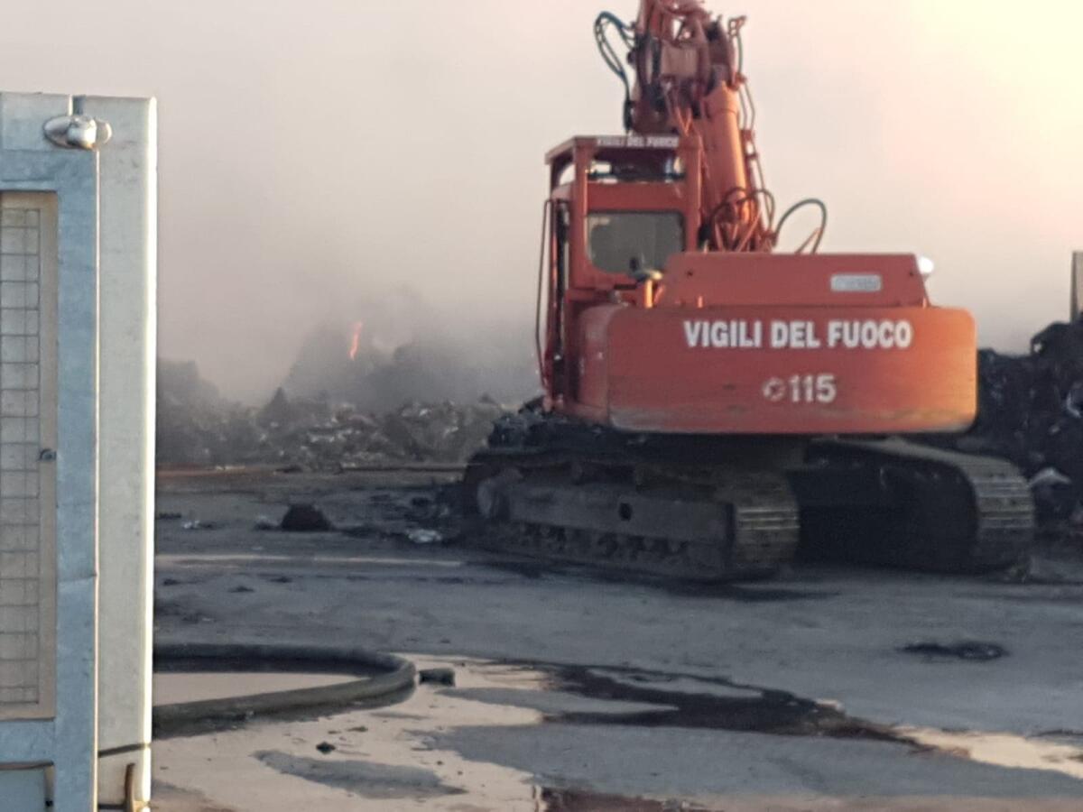 Incendio alla Loas di Aprilia, la proposta dell'Anpi: "Serve una class action" - 