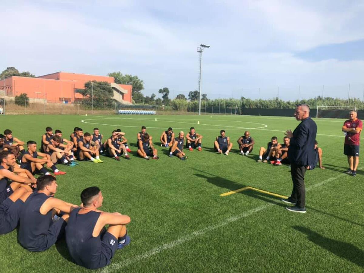 Calcio, l'Aprilia inizia l'allenamento per la prossima stagione. Pezone: "Quest'anno voglio i fatti" - 