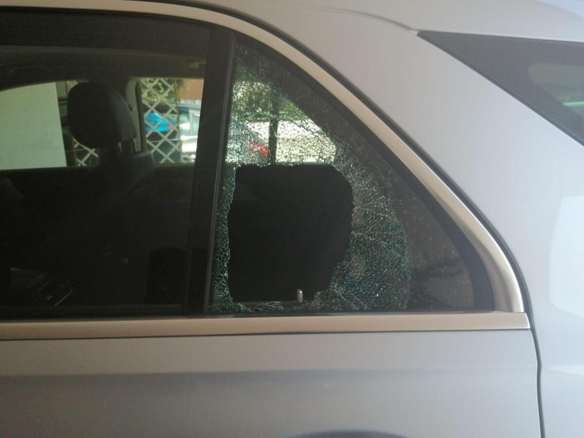 Di nuovo furti e danni alle auto alla pineta La Campana tra Nettuno ed Aprilia FOTO - 