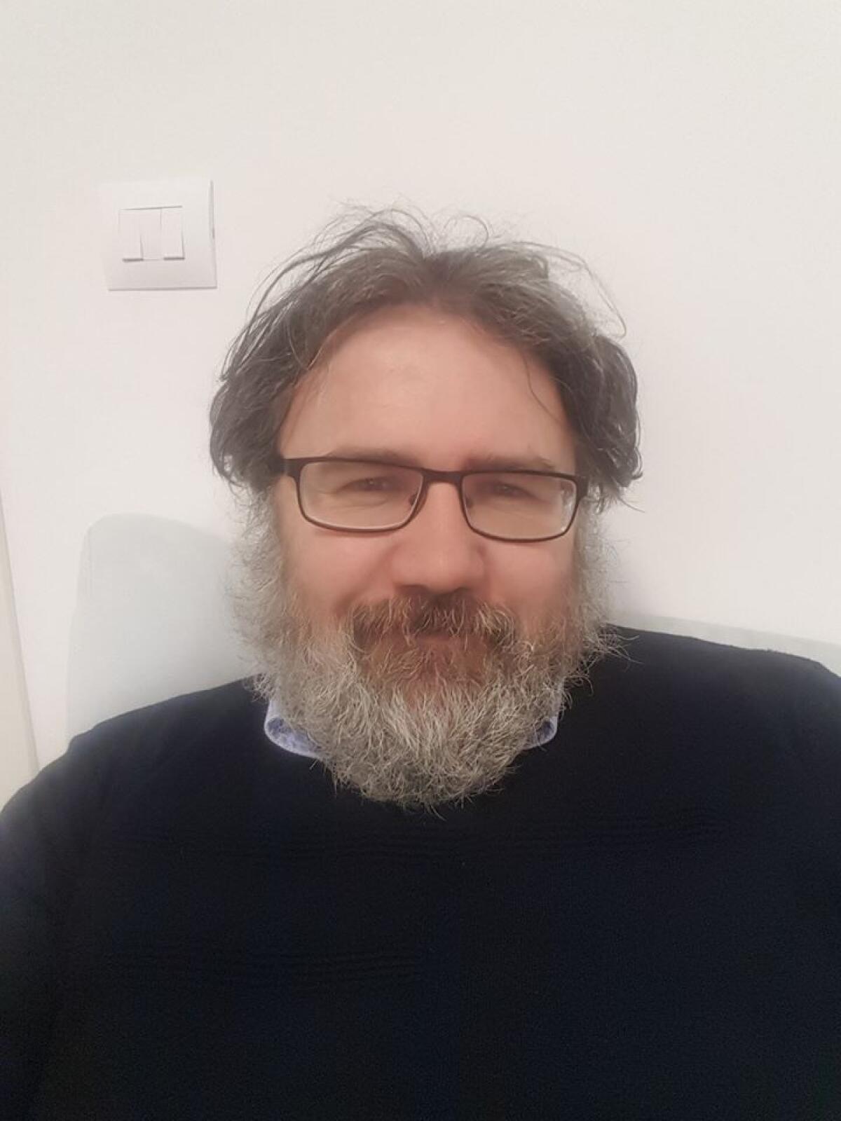 LATINA - Marco Omizzolo, in prima linea contro il caporalato, vittima dell’ennesima intimidazione: “smettila di rompere con le mafie”. - 