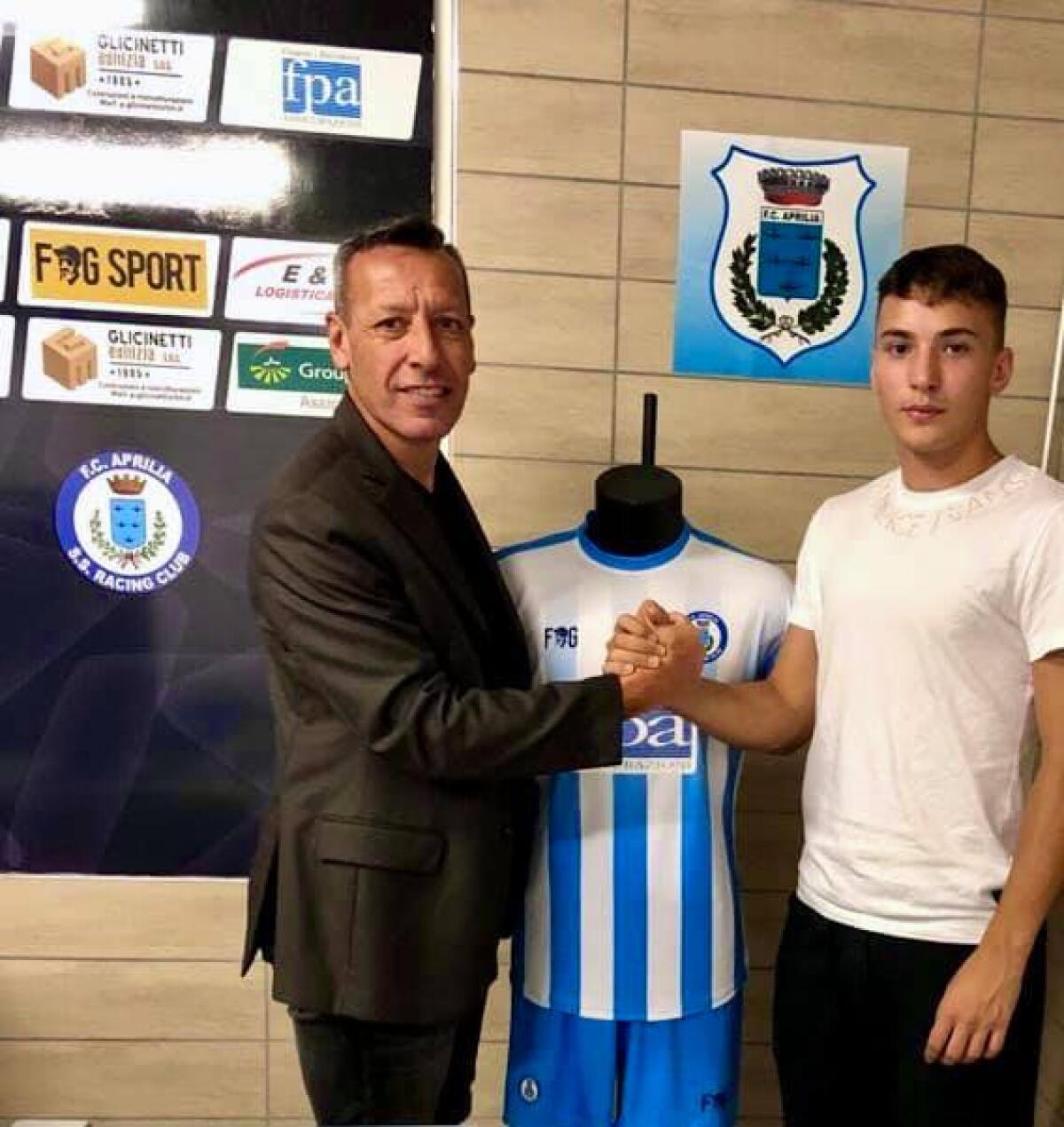 Calcio di serie D, rinforzo under di qualità per l’Aprilia Racing Club: dalla Roma arriva il 2002 Luca Aglietti. - 