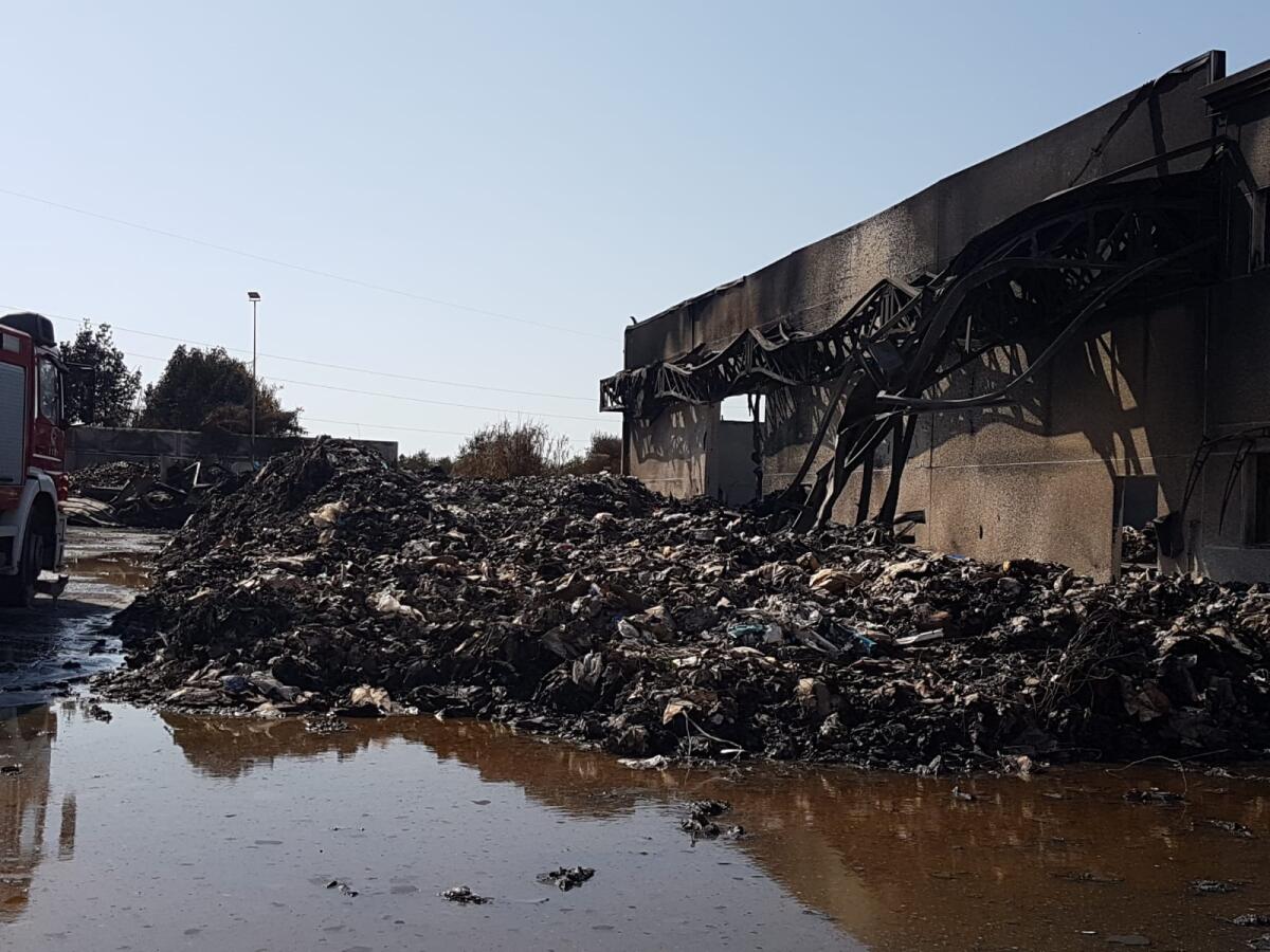 Incendio alla Loas di Aprilia, Arpa: "Valori diossine sotto agli standard dell'Oms". - 