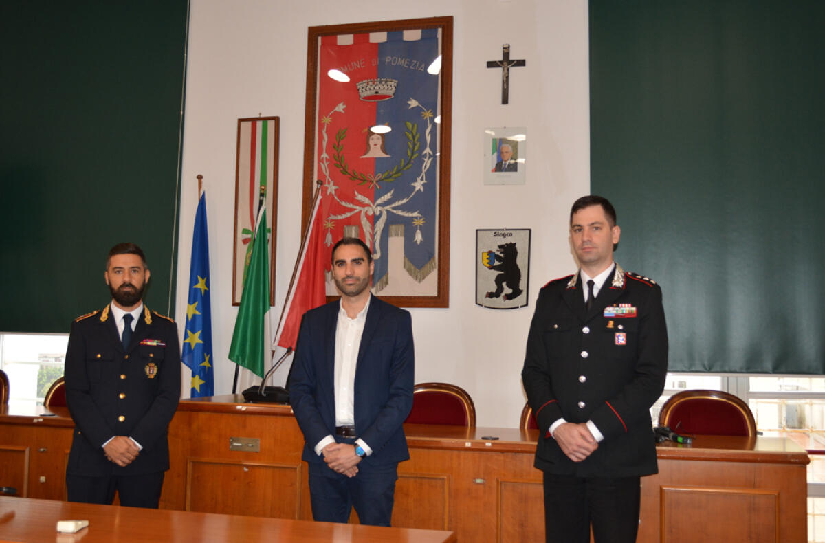 Il Sindaco di Pomezia, Zuccalà, incontra il nuovo Comandante dei Carabinieri, il Capitano Marcello Pezzi. - 
