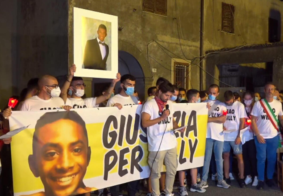 “Giustizia per Willy": fiaccolata ieri sera a Paliano per il 21enne ucciso a Colleferro. - 