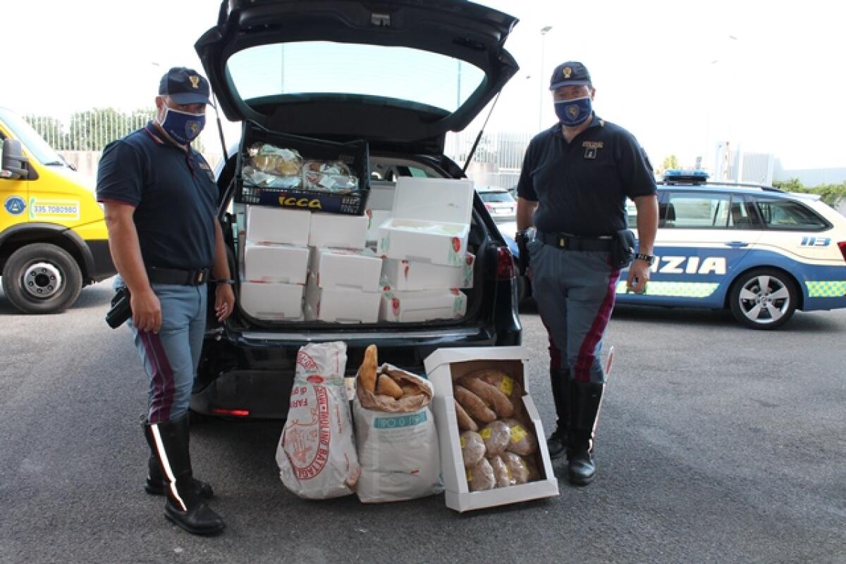 Trasportava abusivamente un quintale di latticini, dolci e pane: viene intercettato sulla Pontina dalla Stradale di Aprilia. - 