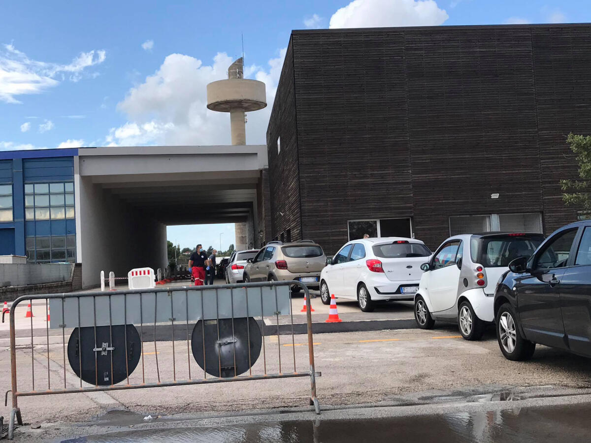 Coroanavirus - Altri due giorni ad Aprilia per i test in drive-in alla ex Claudia - 