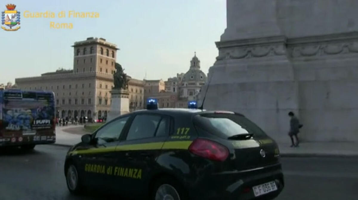 La Finanza di Roma confisca beni per 2,8 milioni di euro agli eredi di Carmelo Giovanni Tripodo. Sequestri a Fondi. - 