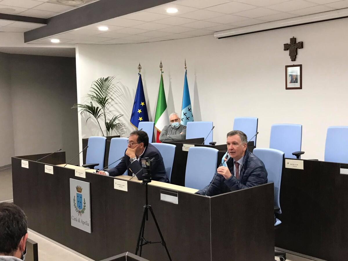 Coronavirus, ad Aprilia situazione preoccupante: "Ok all'obbligo di mascherina all'aperto, l'1% della popolazione potrebbe essere infetta senza sapere" - 