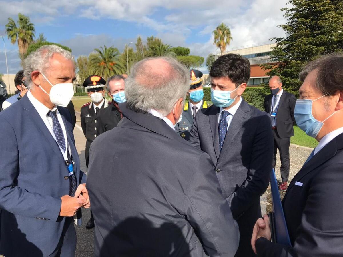 Latina, il Ministro Speranza visita la Janssen Italia - 