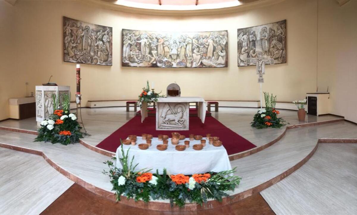 Funerali all'aperto ad Ardea per il consigliere comunale Fabio Nobili - 