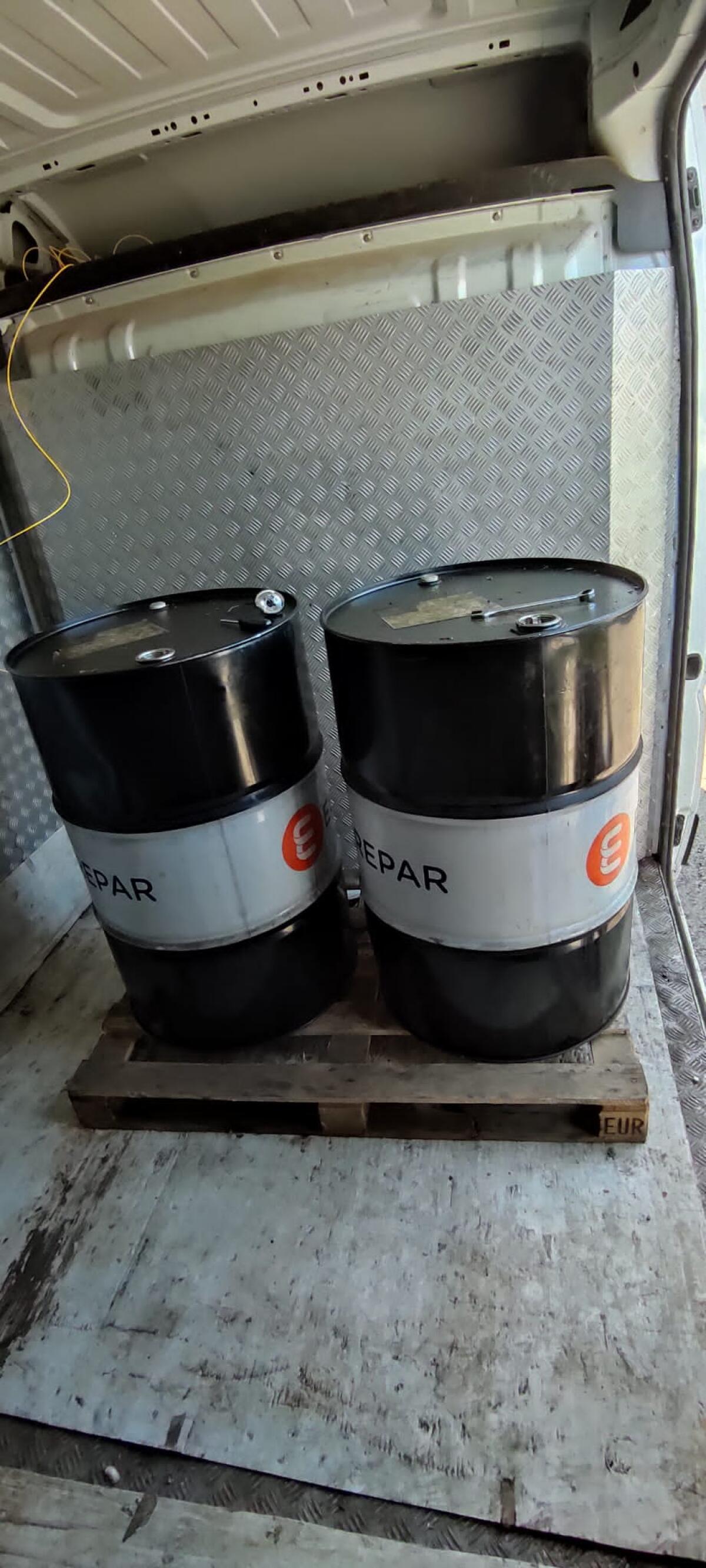 Aprilia - Trasportava gasolio senza autorizzazione, multa di 3 mila euro per un camionista fermato sulla Pontina - 