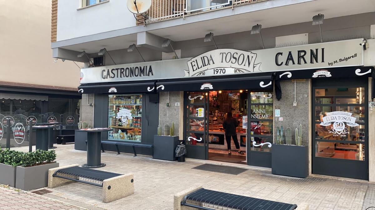 Il punto vendita Elida Toson di Latina festeggia i suoi primi 50 anni di attività - 