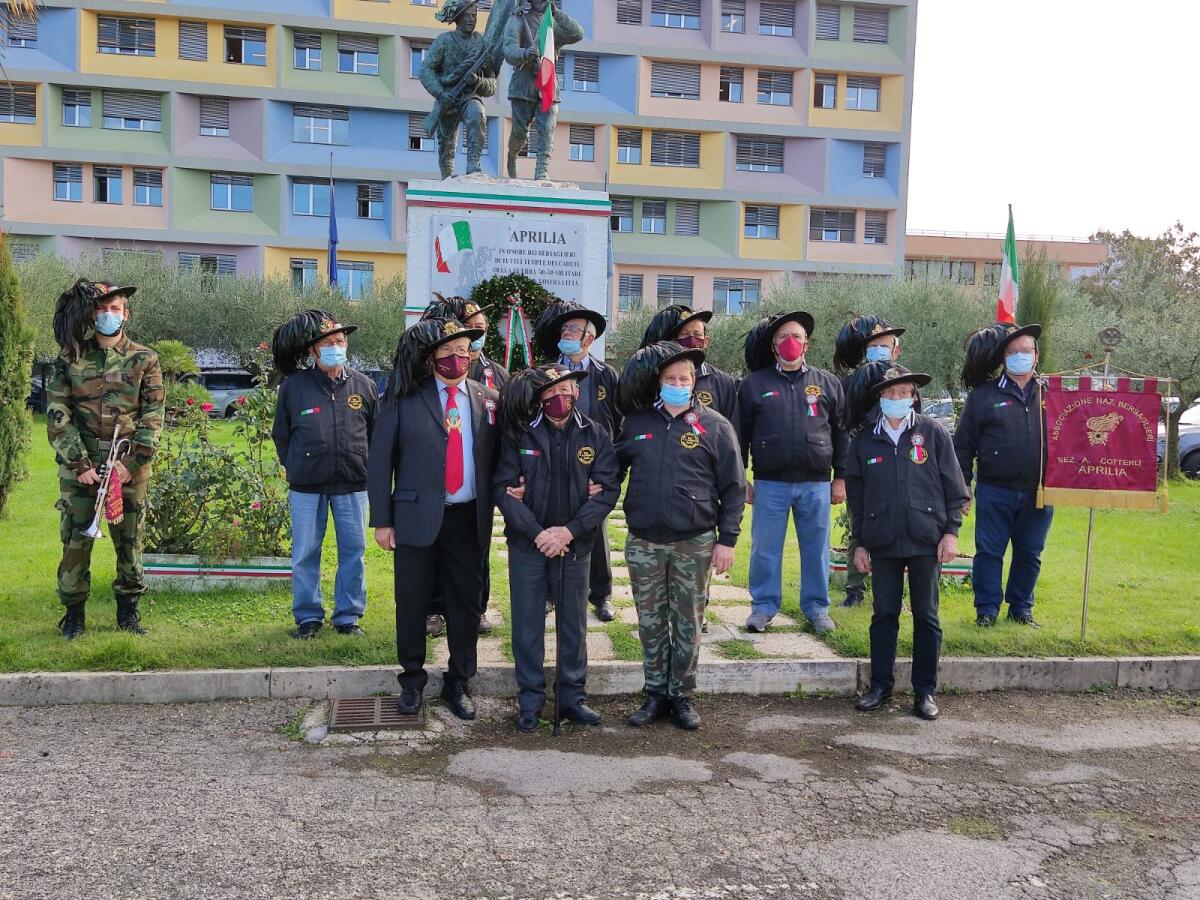L'associazione "Cotterli" omaggia i Bersaglieri d’Italia e i Defunti di Aprilia - 