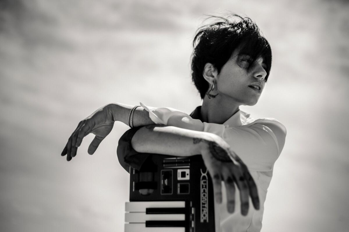 RADIO STUDIO 93 INTERVISTA LA CANTAUTRICE GIORDANA ANGI - 