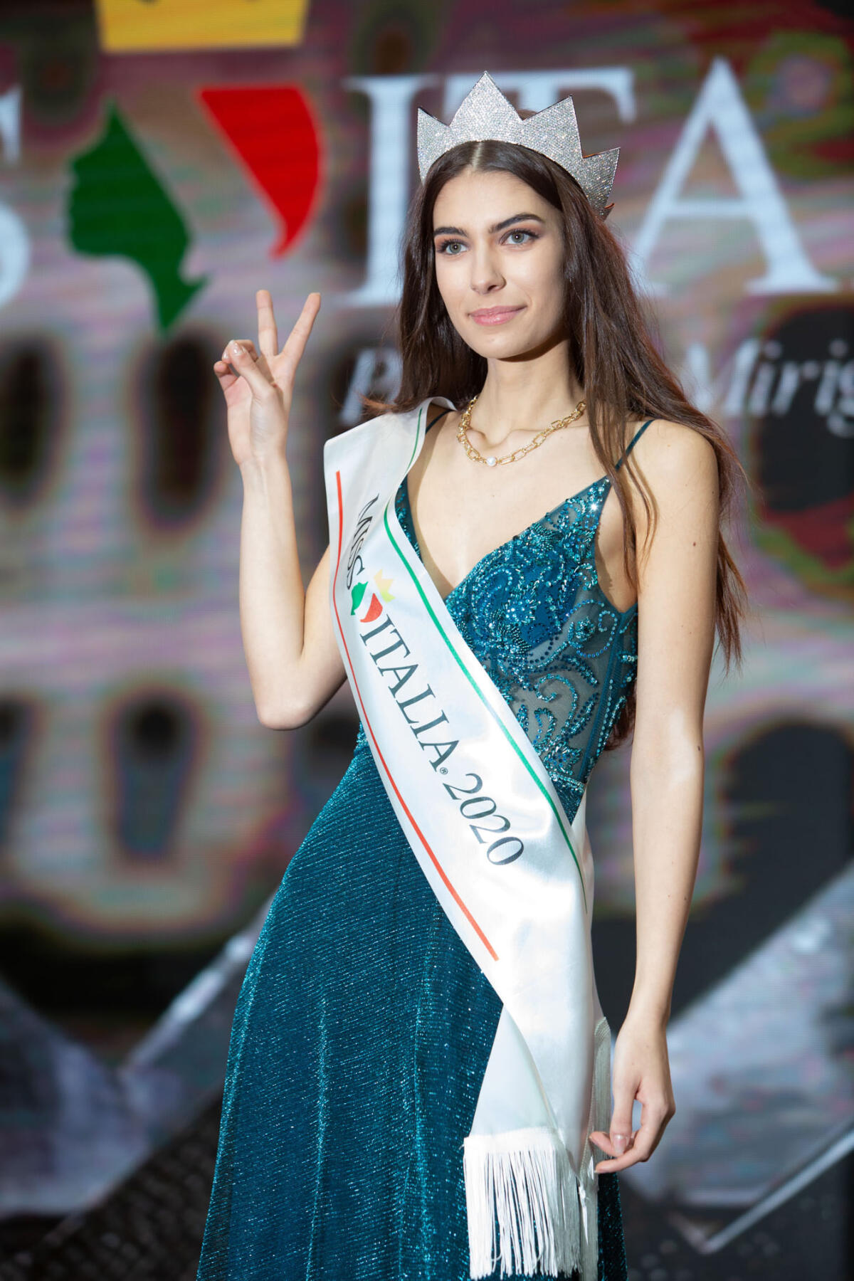 Miss Italia 2020 è la 19enne di Frascati Martina Sambucini. Seconda la 25enne di Nettuno Beatrice Scolletta. - 