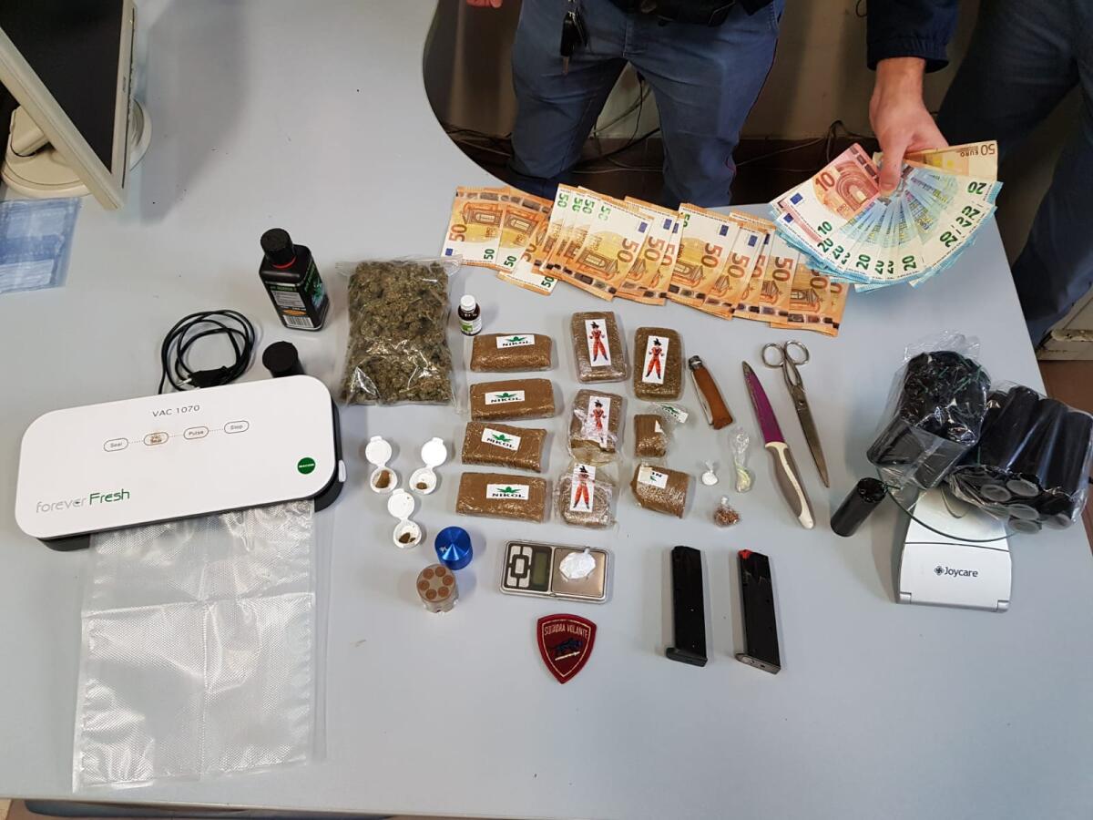 Sorpreso con quasi un chilo di droga e materiale esplosivo: 19enne incensurato in manette a Latina. - 