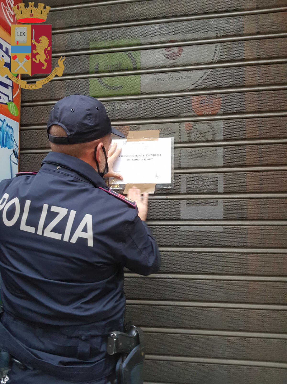 Vende alcolici ad una 15enne che poi perde i sensi, locale dei Castelli chiuso dalla polizia - 