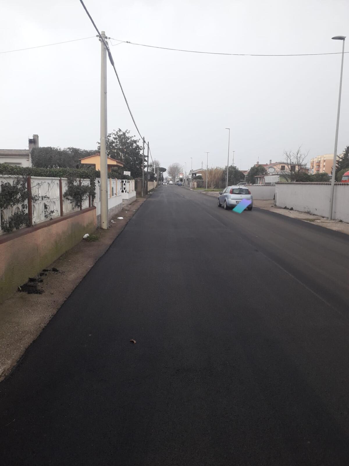 Nuovo manto stradale in diverse strade di Lavinio: interventi in corso in Viale Severiano e Via Paolini. - 