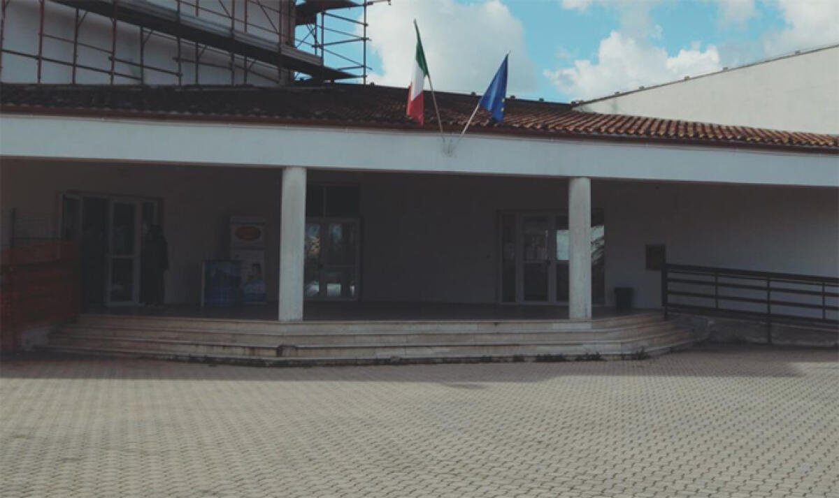 Chiusa anche oggi, con un’ordinanza, la scuola dell’infanzia di via Selciatella, ad Aprilia. - 