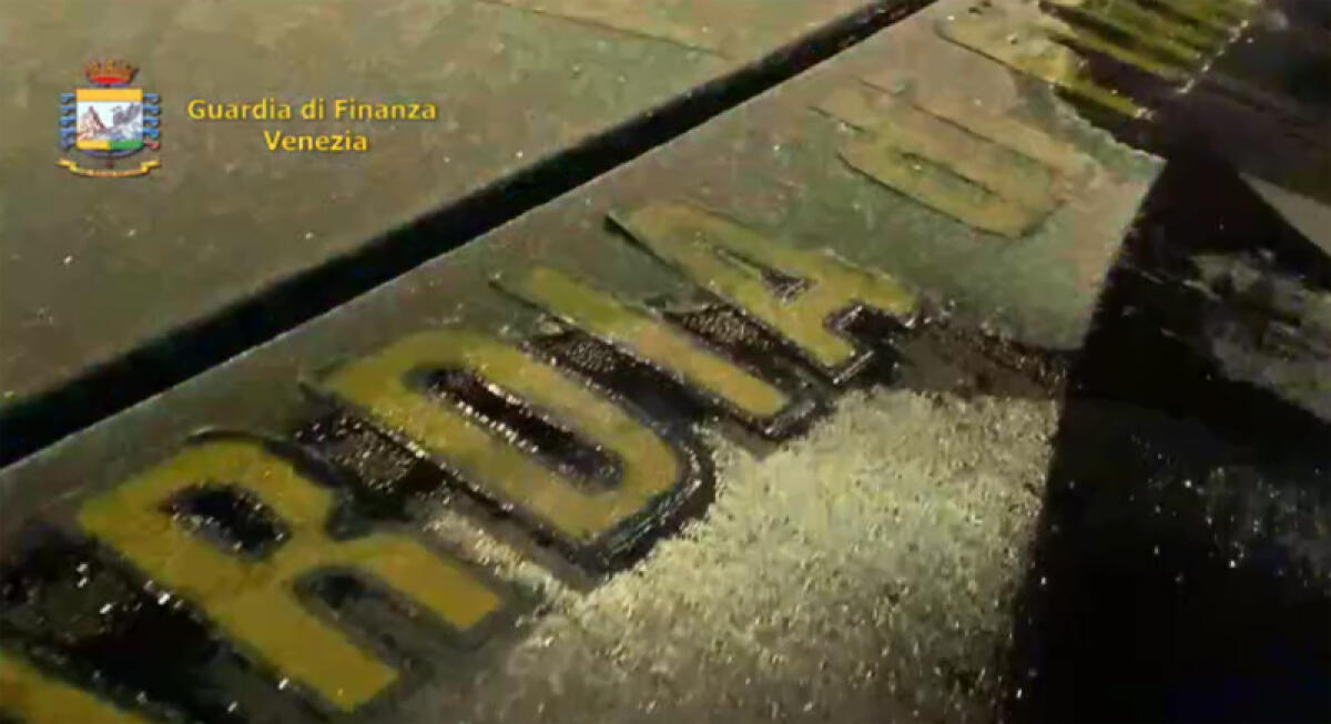 Frode fiscale, sequestri per 16 milioni e 46 indagati: passa per le province di Roma e Latina l’operazione della Finanza di Venezia. - 