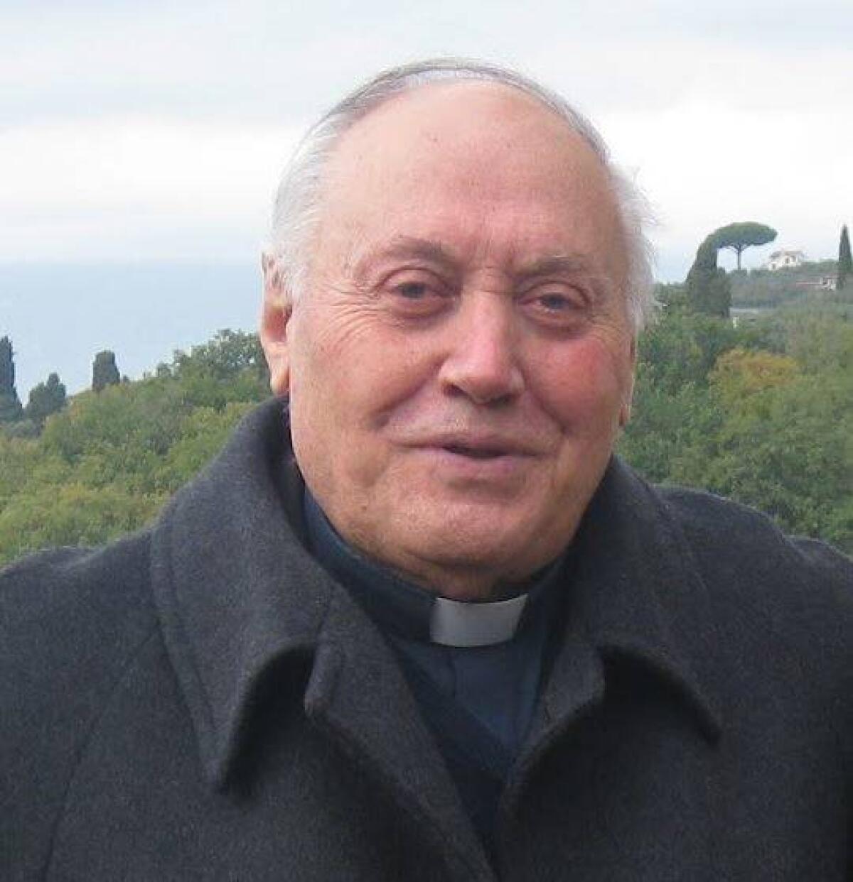 Cori piange don Ottaviano Maurizi, l’amministrazione proclama il lutto cittadino - 