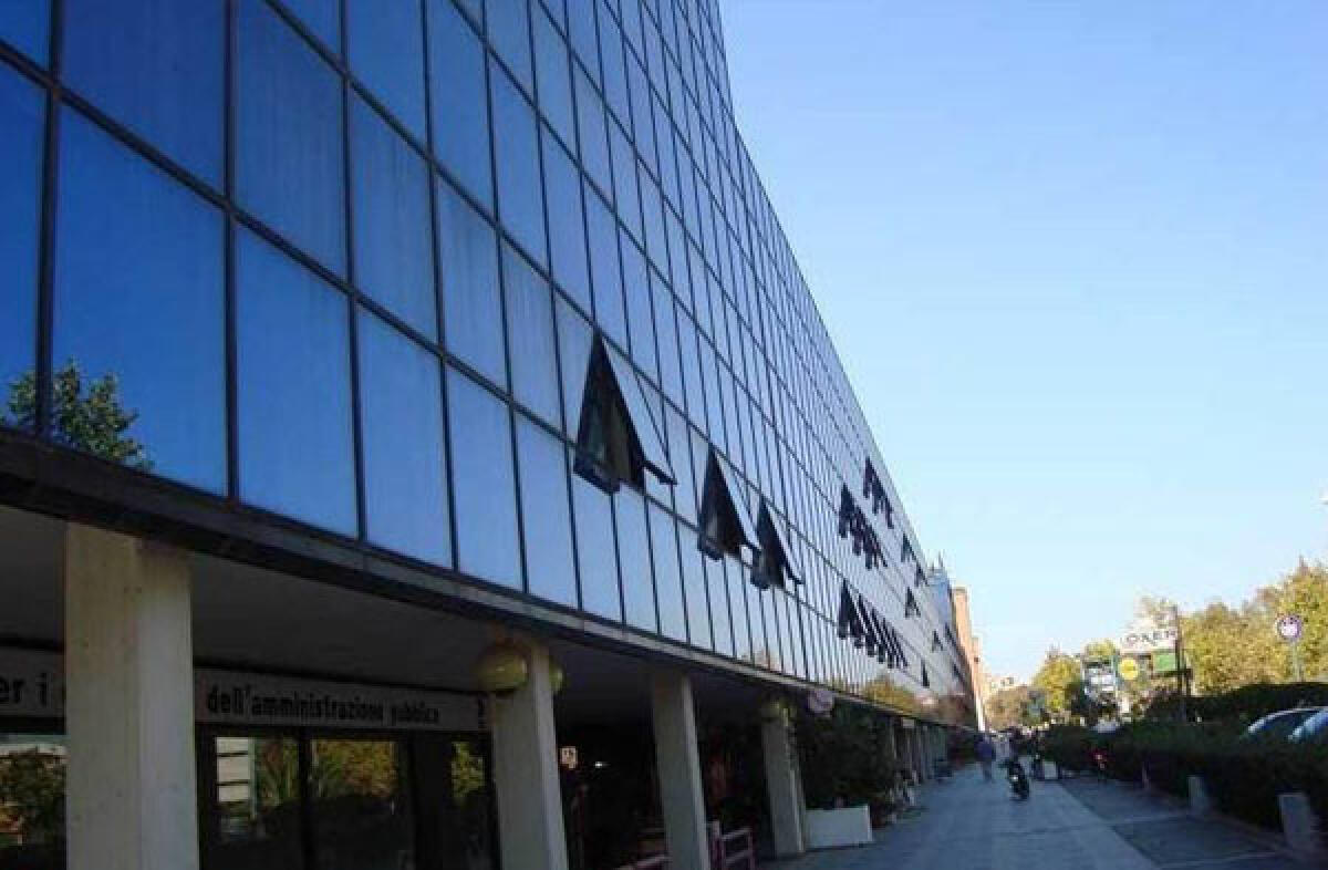 Rapina a mano armata in una rosticceria di viale Nervi, a Latina: indaga la Polizia. - 