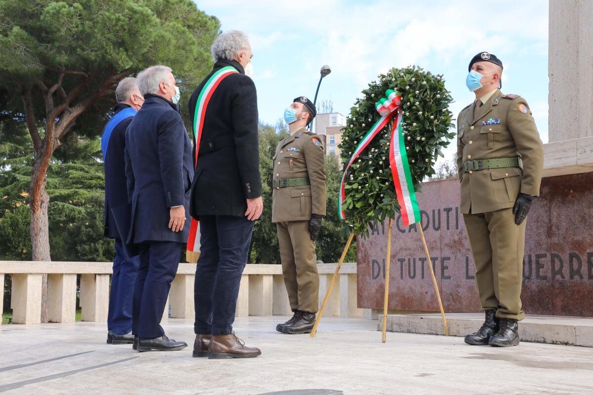 Giornata della Memoria, commemorazione a Latina. Il Prefetto: "Ora tocca ai ragazzi prendere per mano l'Italia" - 